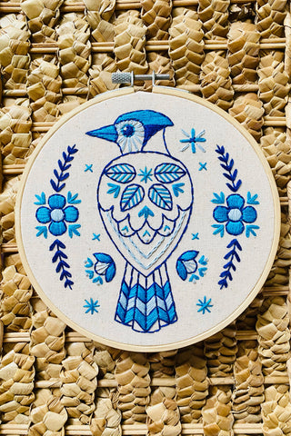 HOOK LINE &amp; TINKER Embroidery Kit - Folk Blue Jay