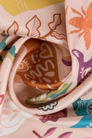 DORA NOLA Petit Foulard en Soie 50 - Le Gardien