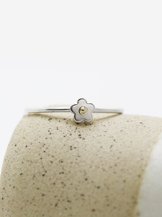 MAKSYM Mini Daisy Ring