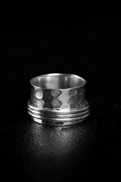 NOIR KALA Balance Band Ring