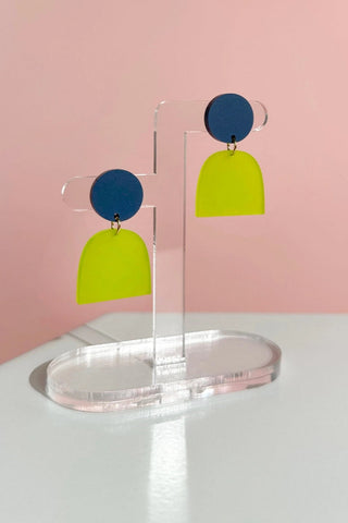COMBINIST GOODS Lady Earrings