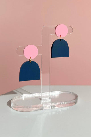 COMBINIST GOODS Lady Earrings
