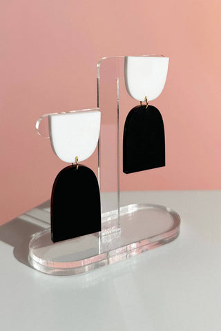 COMBINIST GOODS Cinch Earrings