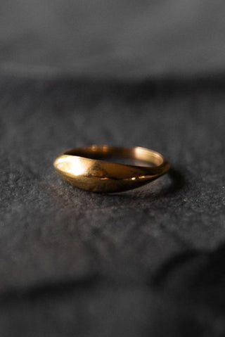 BLACK KALA Water Ring