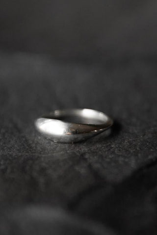 BLACK KALA Water Ring