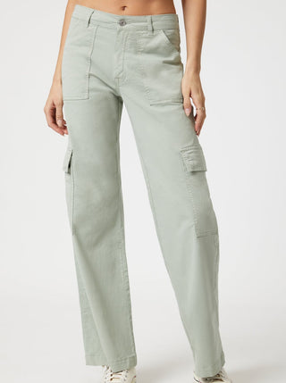 MAVI Cargo Alva - Vert Minéral, cargo droit taille haute. Vendu à Montréal.