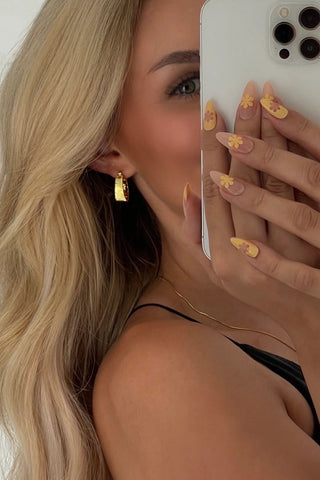 NAMASTE JEWELRY Créoles Côtelées