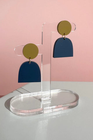 COMBINIST GOODS Lady Earrings