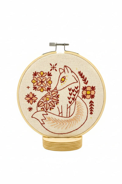 HOOK LINE &amp; TINKER Embroidery Kit - Folk Fox
