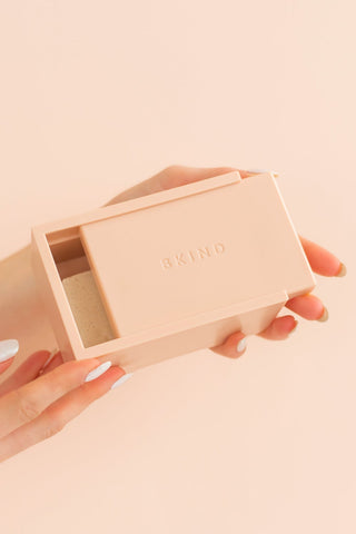 BKIND 2 in 1 Carrying Box and Soap Dish