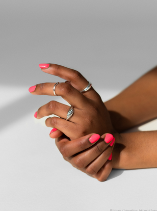 BKIND Vernis à Ongles - Flamingo. Parfaite idée de cadeau pour femme.