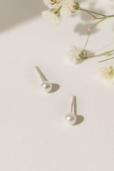 BLOOM Pearl Stud Earrings