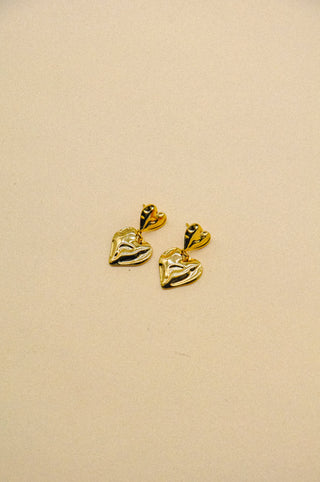 LA RENARDE Heart Earrings