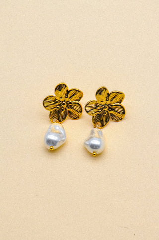LA RENARDE Flower + Pearl Earrings