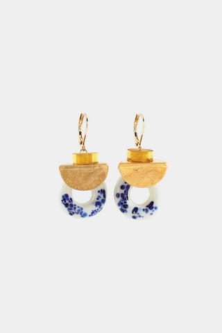 ANNE-MARIE CHAGNON Boucles d'Oreilles Pléione