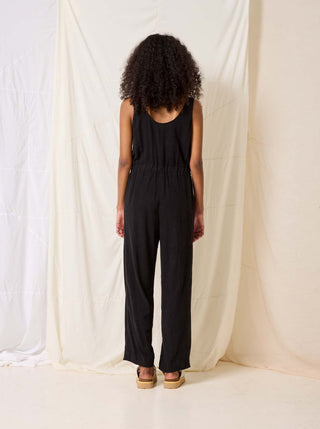 Combinaison Ginger - Noir Cokluch, combinaison fluide noire. Fait localement à Montréal, Québec.