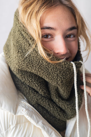 GIBOU Reversible Velour Hooded Collar