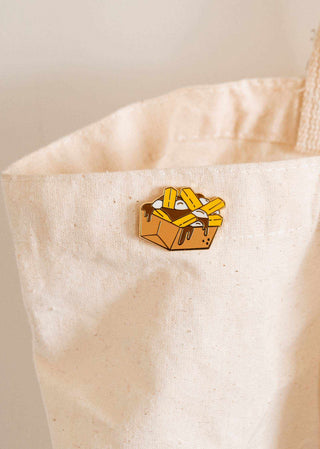 MIMI & AUGUST Pin - Poutine