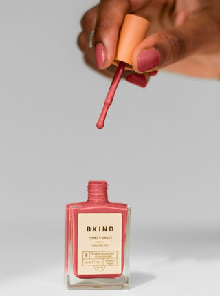 BKIND Vernis à Ongles - Su'l Bord, vieux rose foncé. Parfaite idée de cadeau pour femme.