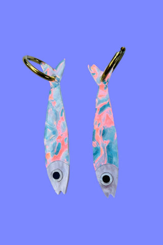 DCONSTRUCT Boucles d'Oreilles Sardine - Irisées