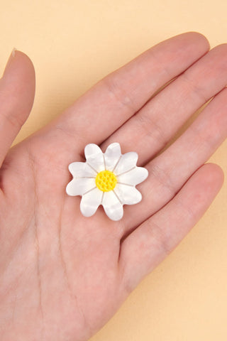 COUCOU SUZETTE Daisy Brooch 