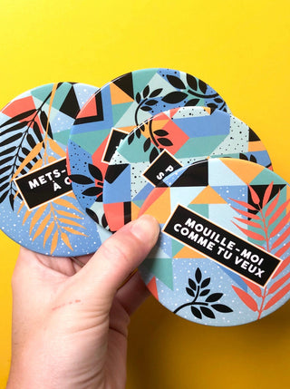 4 sous-verres "coquins" assortis. Inscrit: mouille-moi comme tu veux, etc. Parfait idée cadeau pour femme.