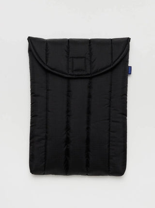 BAGGU Housse d'Ordinateur 13"/14" - Noir, qui mesure 13" × 10 ¼" × ¾". Vendu à Montréal.