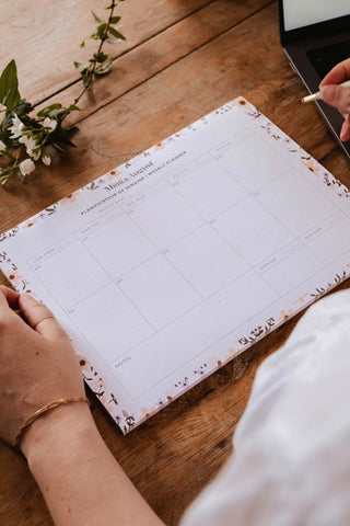 MIMI &amp; AUGUST Petals Weekly Planner