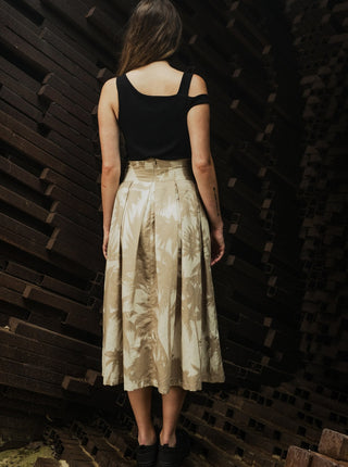 Jupe motif palmier beige Bodybad. Montreal designer boutique.
