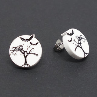 Boucle d'oreille arbre et chauve souris. Parfait idée cadeau femme. Bijoux fait au Québec.