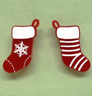 Boucle d'oreille bas de noel rouge. Parfait idée cadeau femme. Bijoux fait au Québec.