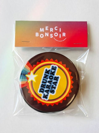 Ensemble de 4 sous-verres Awards assortis. Inscrit: 1 mean drunk- day drinking champion, etc. Parfait idée cadeau pour femme.