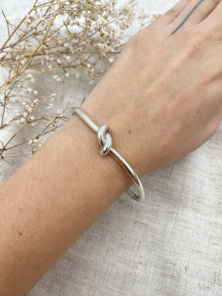 THE VIRGIN Knot Bracelet